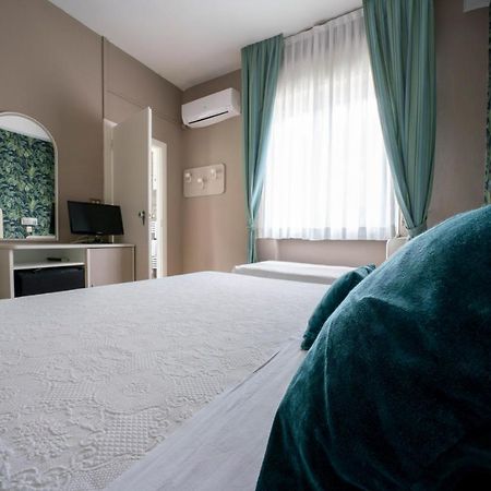 Alta Marea Hotell Milano Marittima Exteriör bild