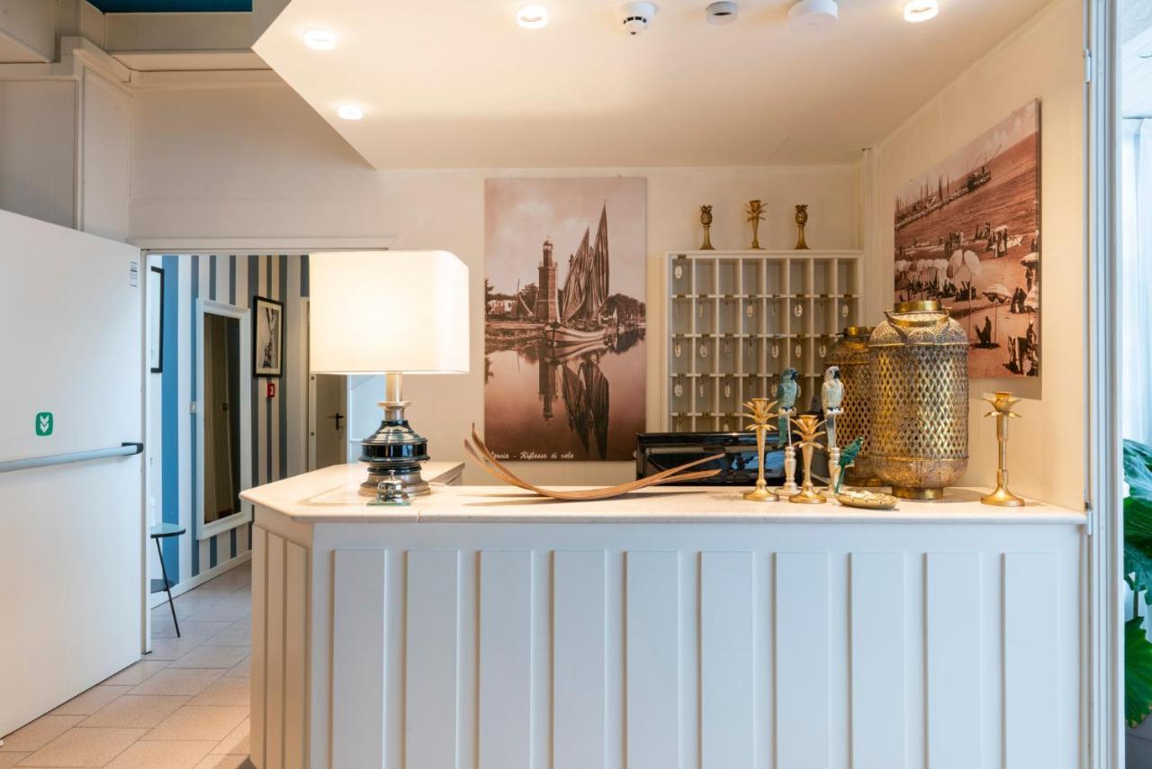 Alta Marea Hotell Milano Marittima Exteriör bild
